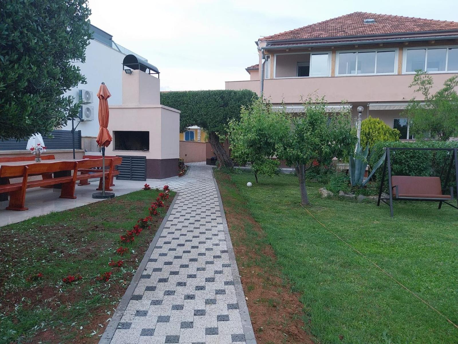 Apartments Becky On A Sandy Beach Without Crowd Sukošan Exterior foto