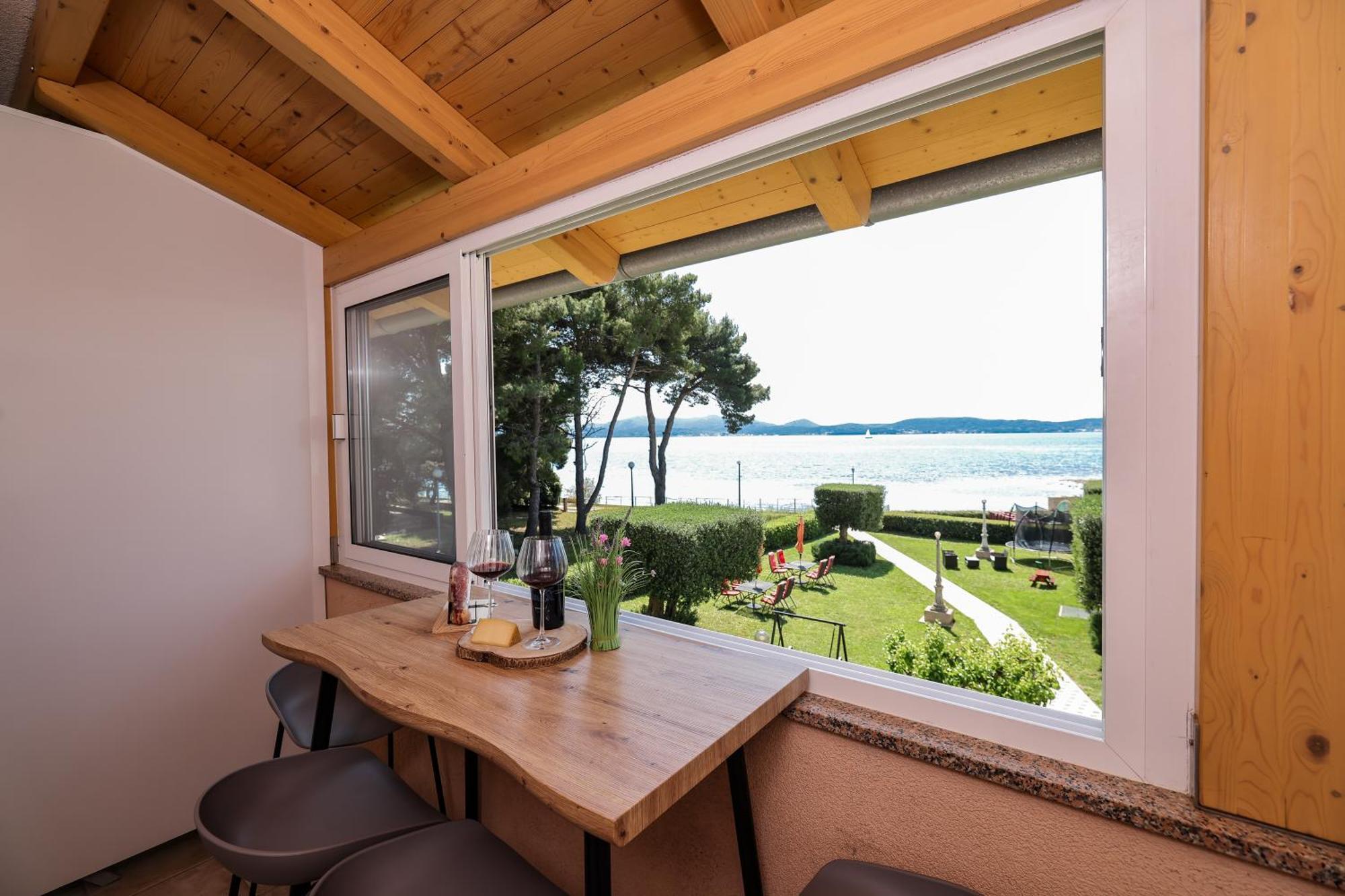 Apartments Becky On A Sandy Beach Without Crowd Sukošan Exterior foto